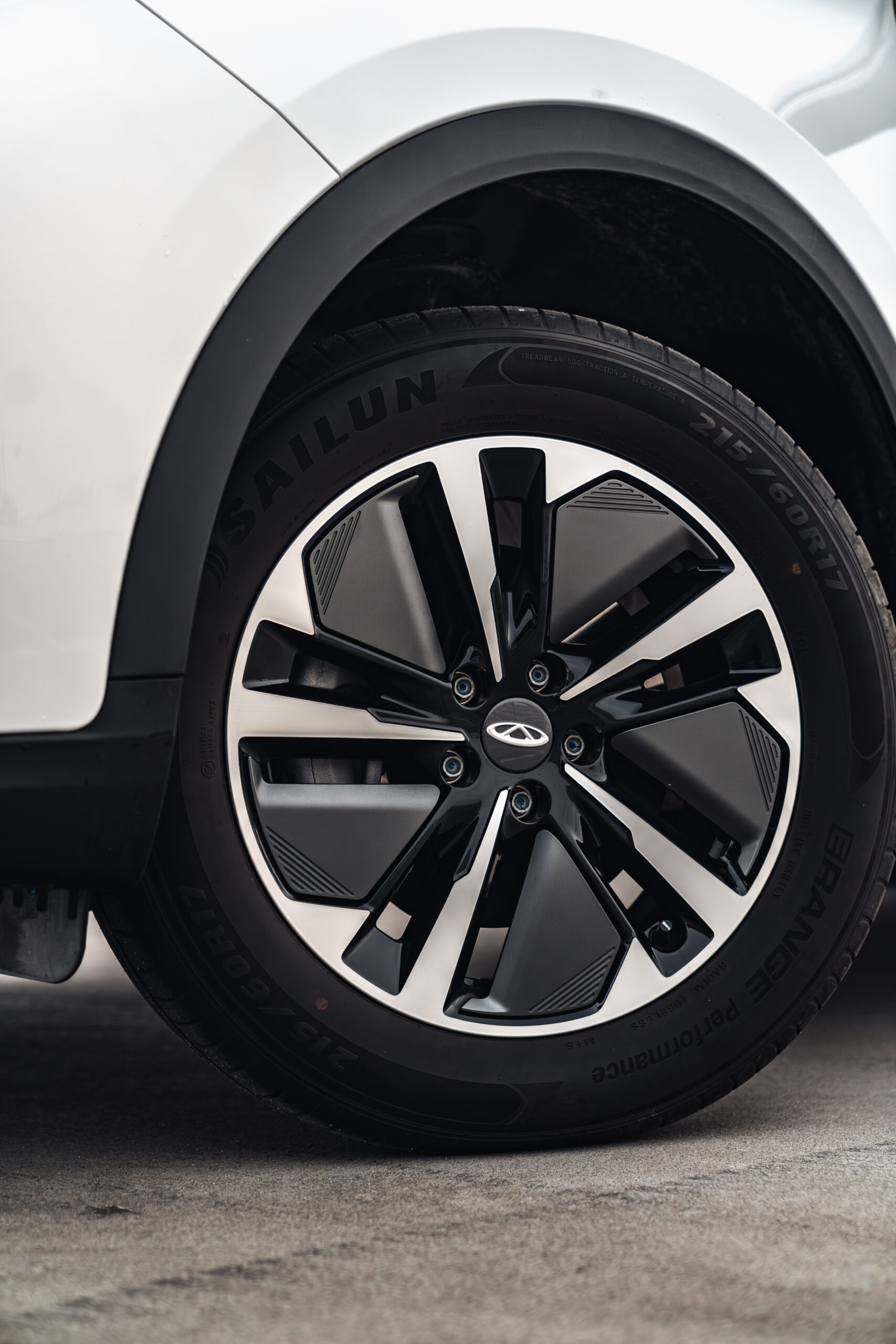 Chery Tiggo 4 HEV widok z tyłu